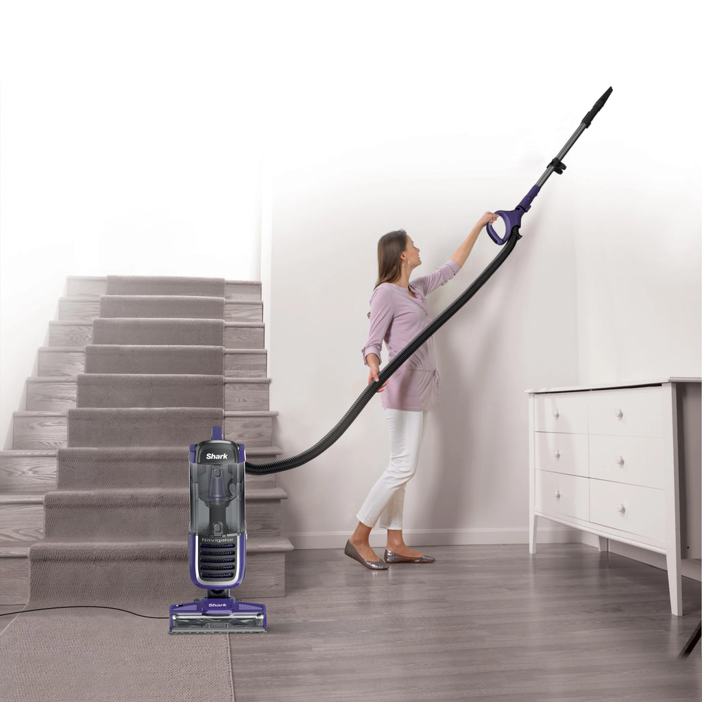 Upright Vacuum R903