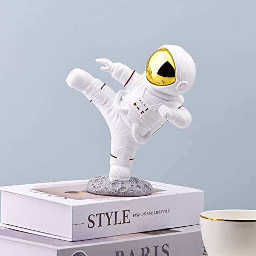 Gold Astronaut Statue Figurine F5621