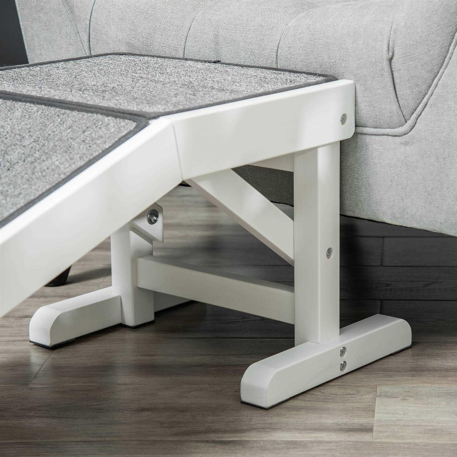 Pet Ramp with Non-Slip Carpet and Top Platform A7225