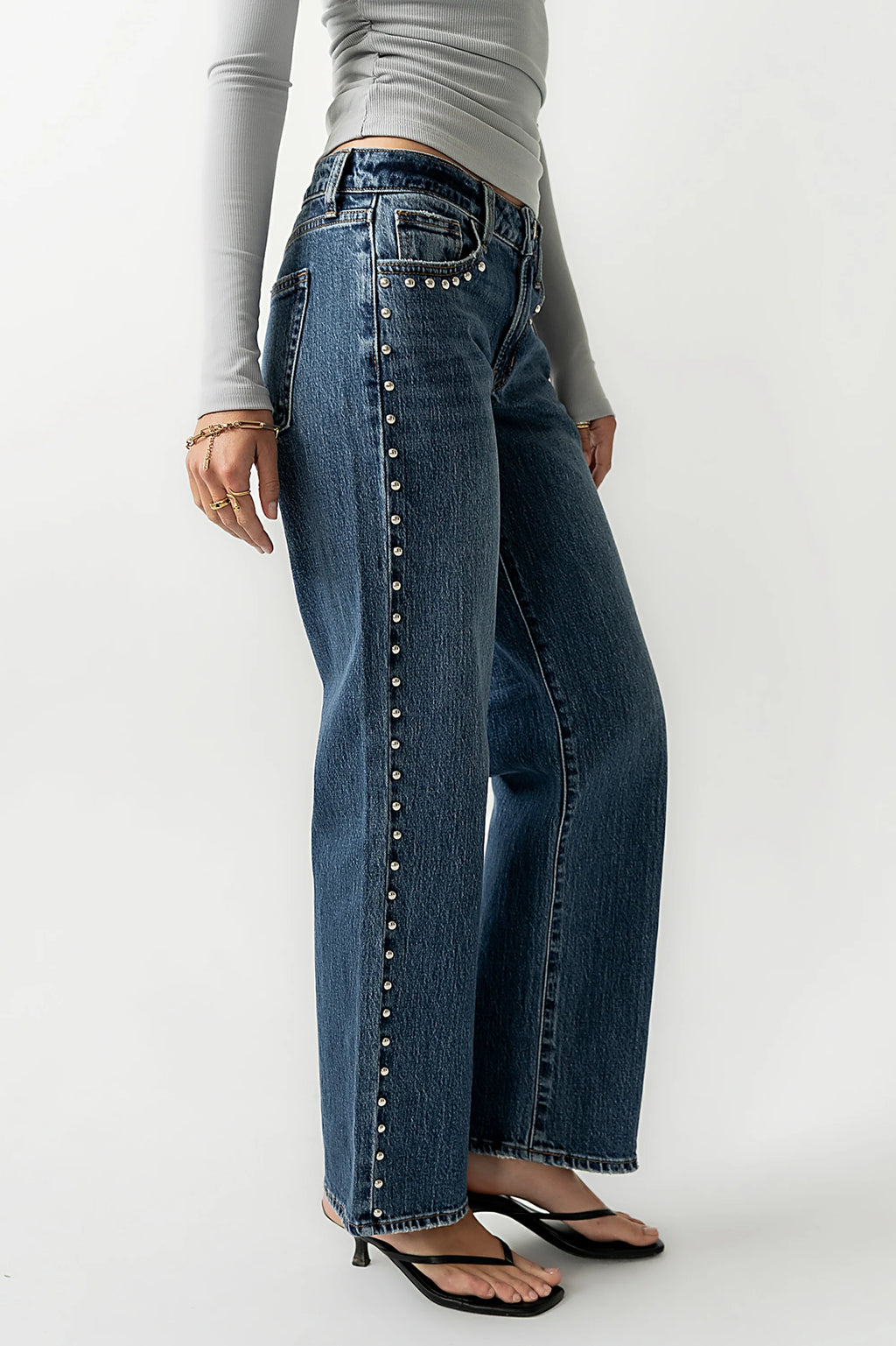 Studded Baggy Jeans J278
