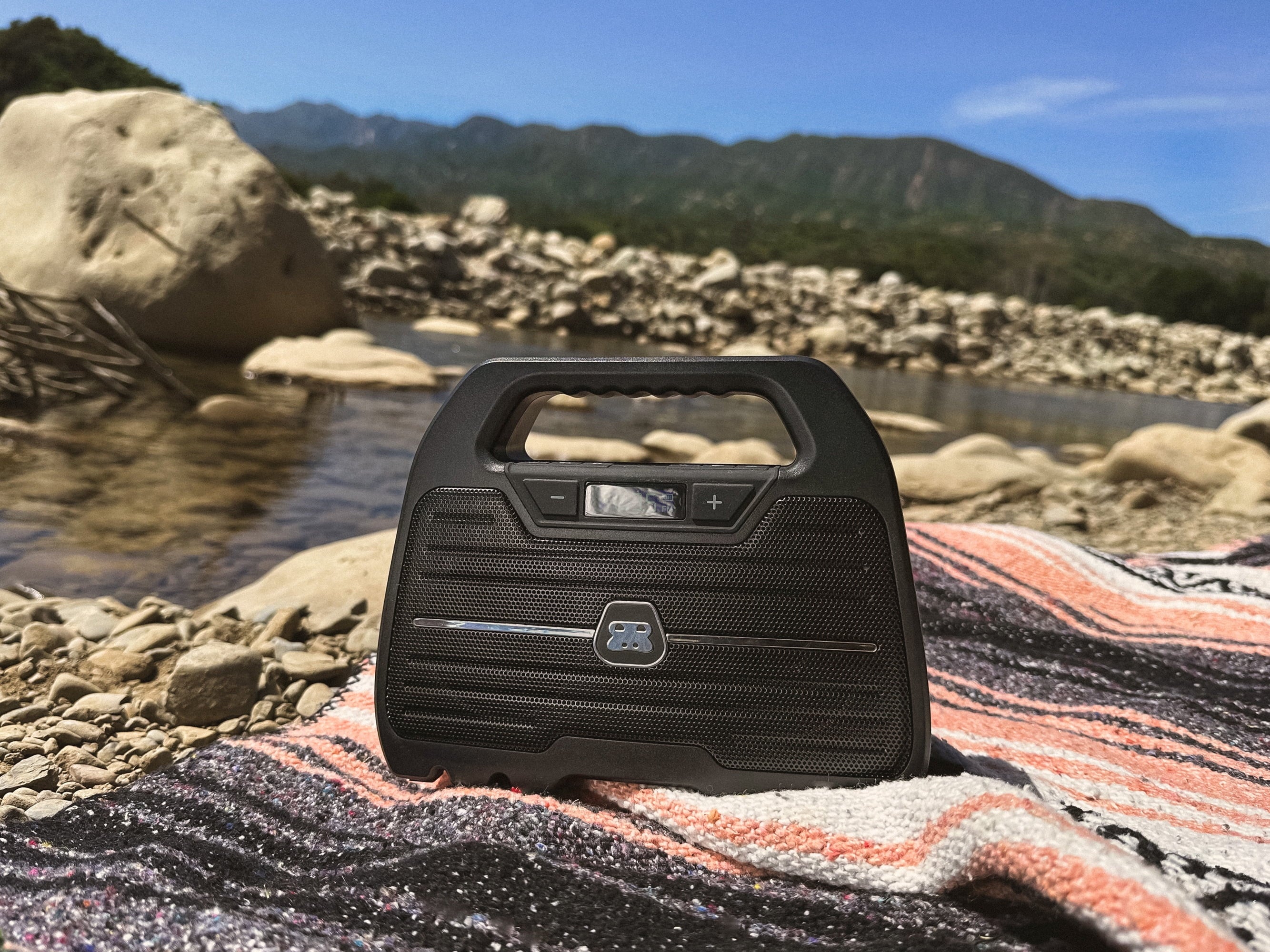 Rugged Water Resistant Portable Bluetooth Wireless Boombox Speaker with FM Radio Rechargeable Battery and USB Phone Charger D121