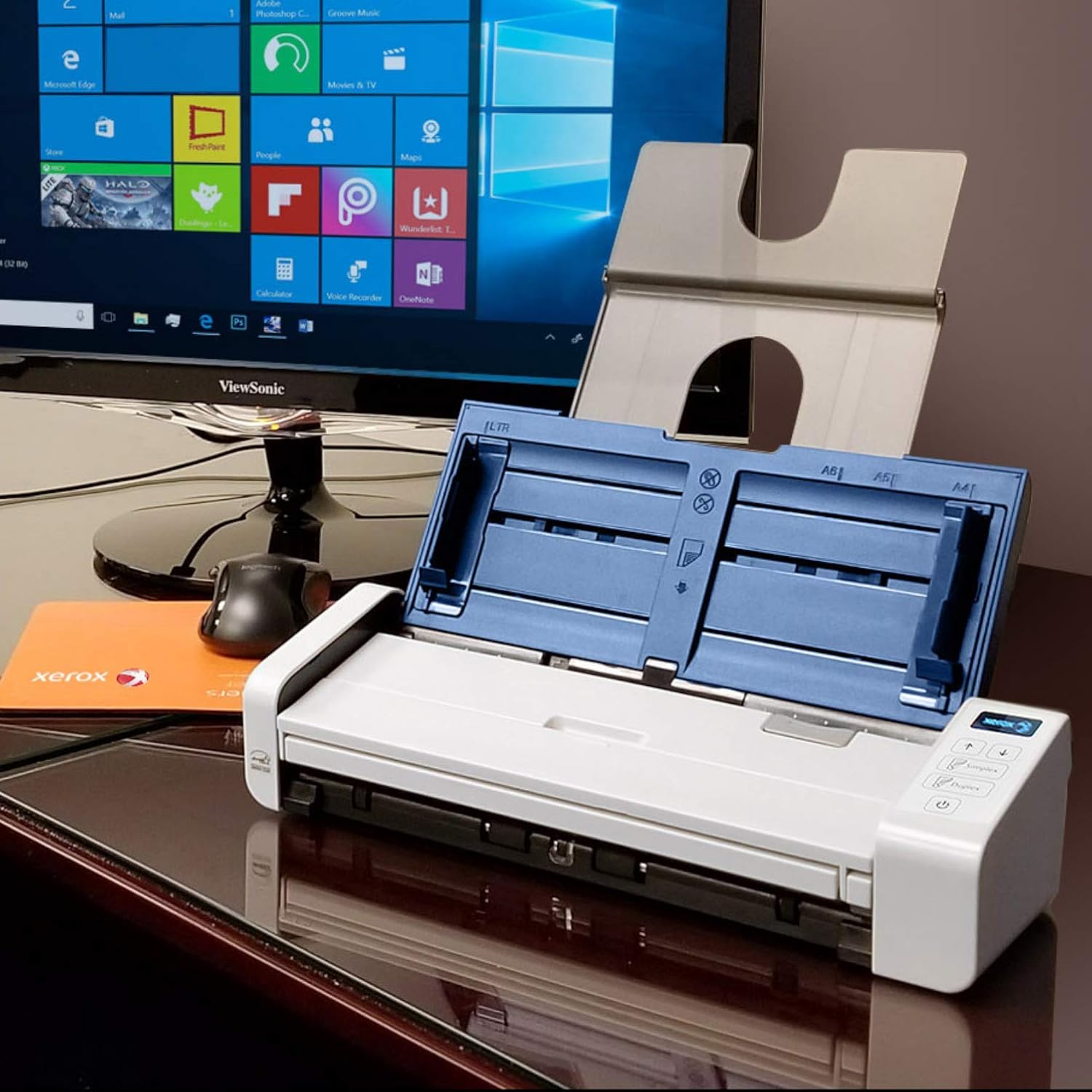 Blue & White Duplex Portable Document Scanner I946