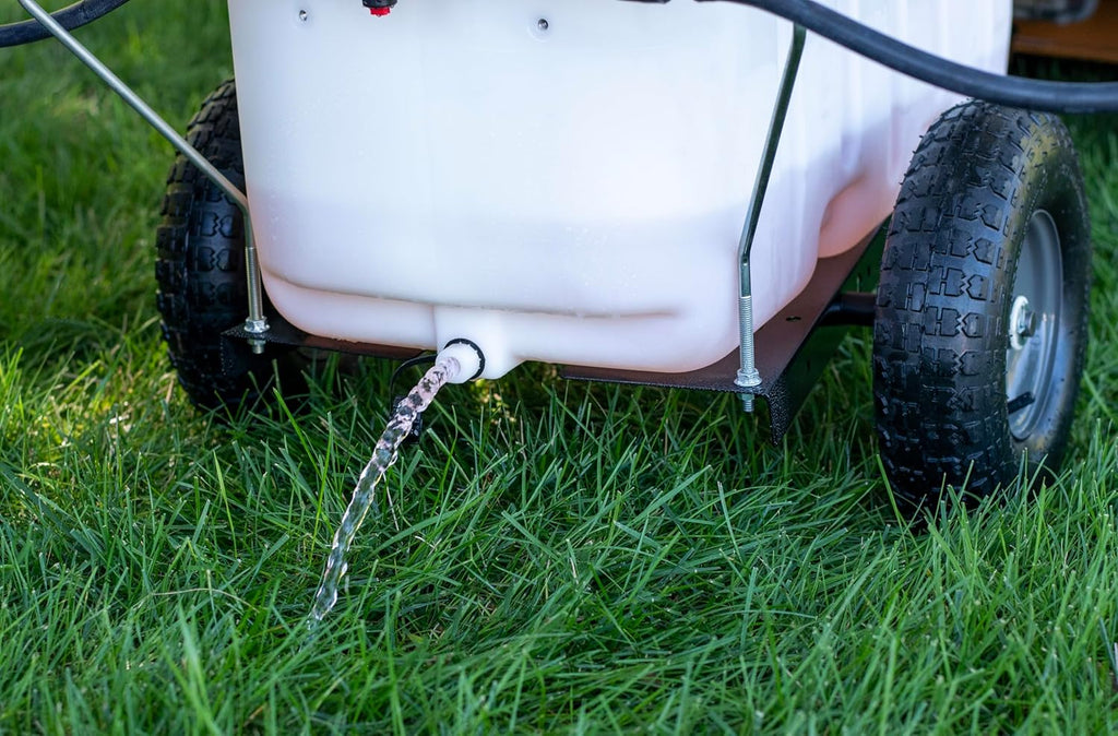 Tow-Behind 25 Gallon Sprayer F9897