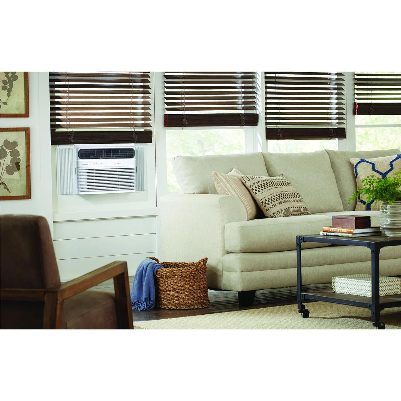 12,000 BTU Smart Window Air Conditioner in White I653564