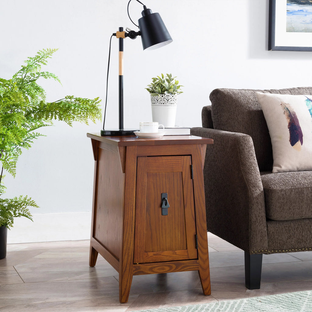 Russet Solid Wood End Table Q27987