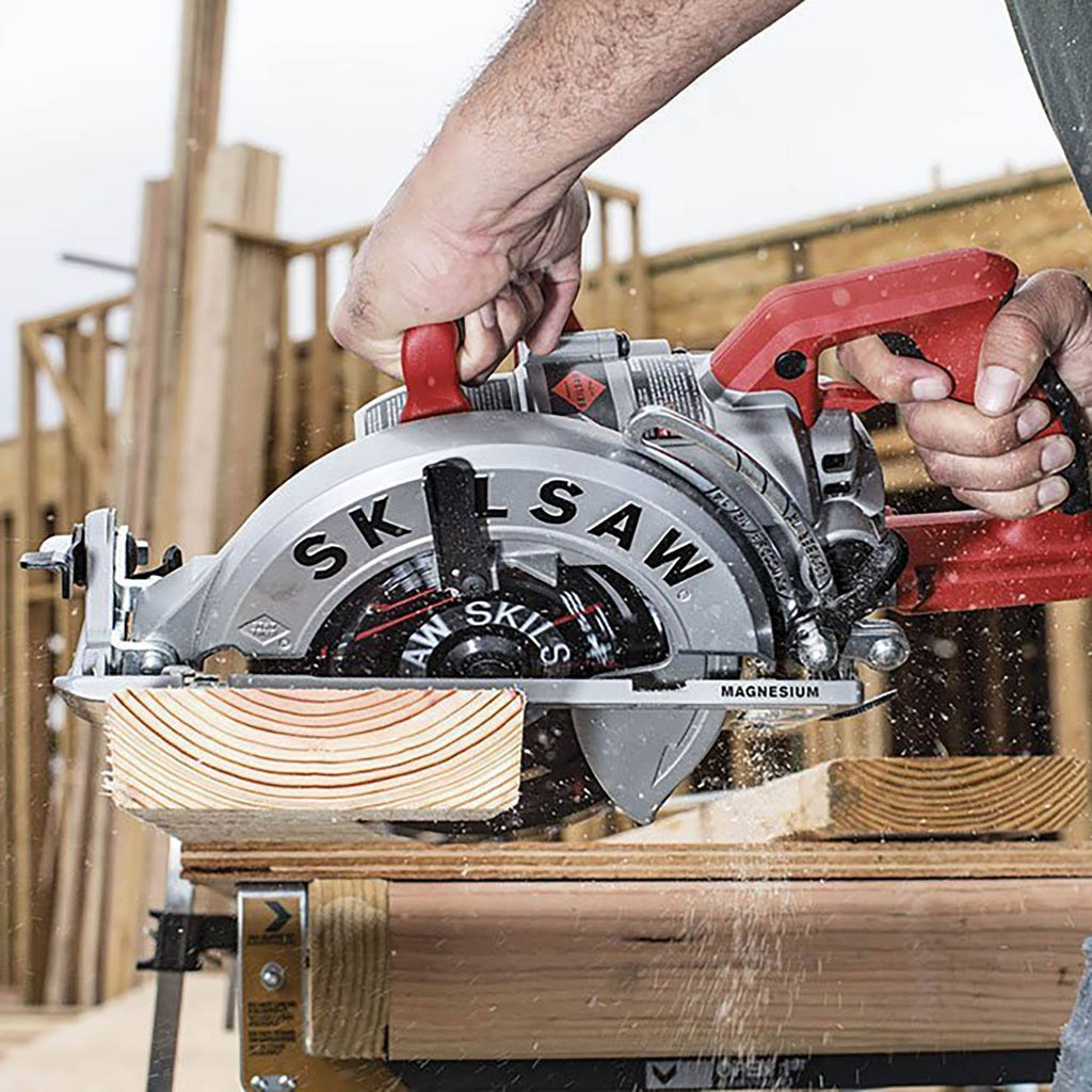 15-Amp Worm Drive Corded Circular Saw H8015