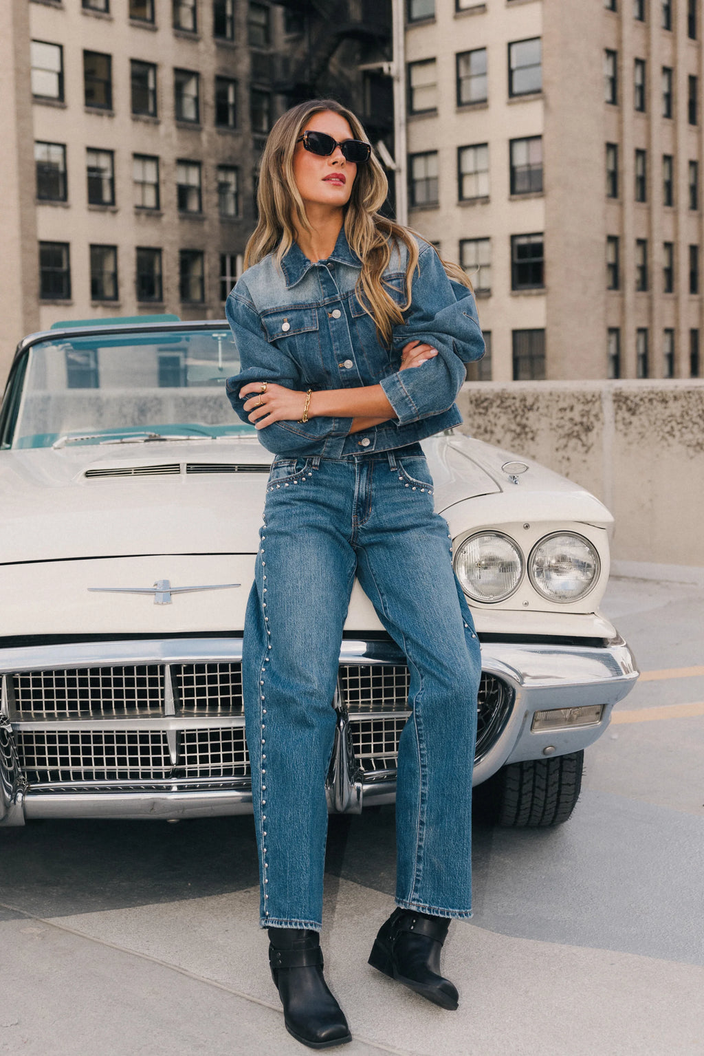 Studded Baggy Jeans J278