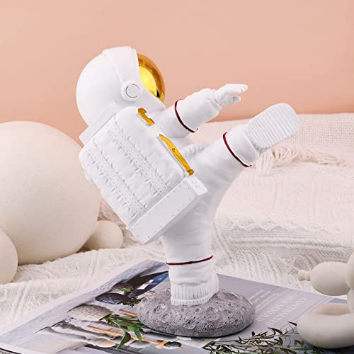 Gold Astronaut Statue Figurine F5621