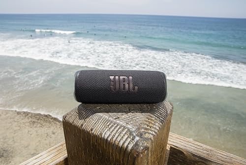 Red Portable Bluetooth Speaker, IPX7 waterproof, 12 hours playtime Y191035