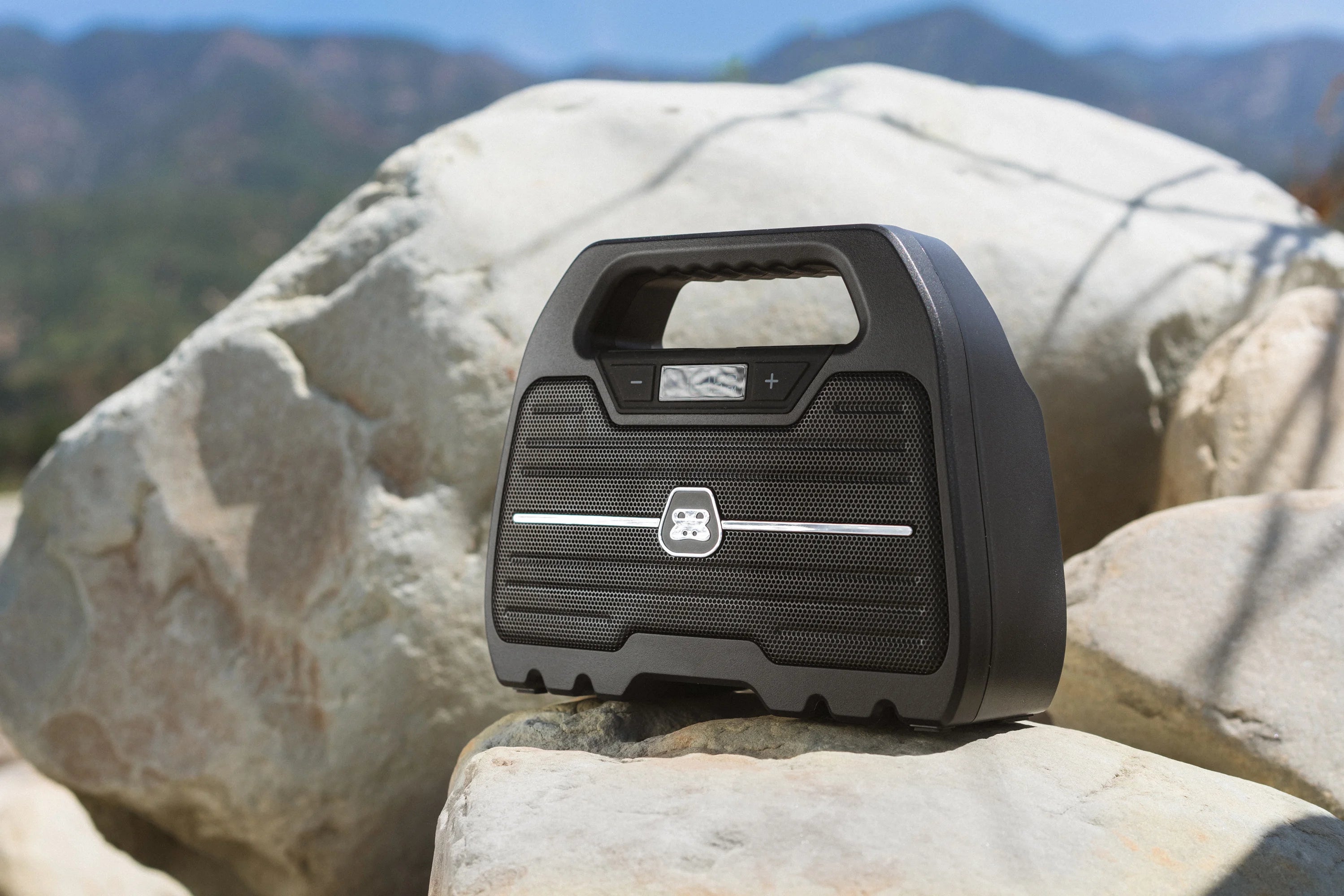 Rugged Water Resistant Portable Bluetooth Wireless Boombox Speaker with FM Radio Rechargeable Battery and USB Phone Charger D121