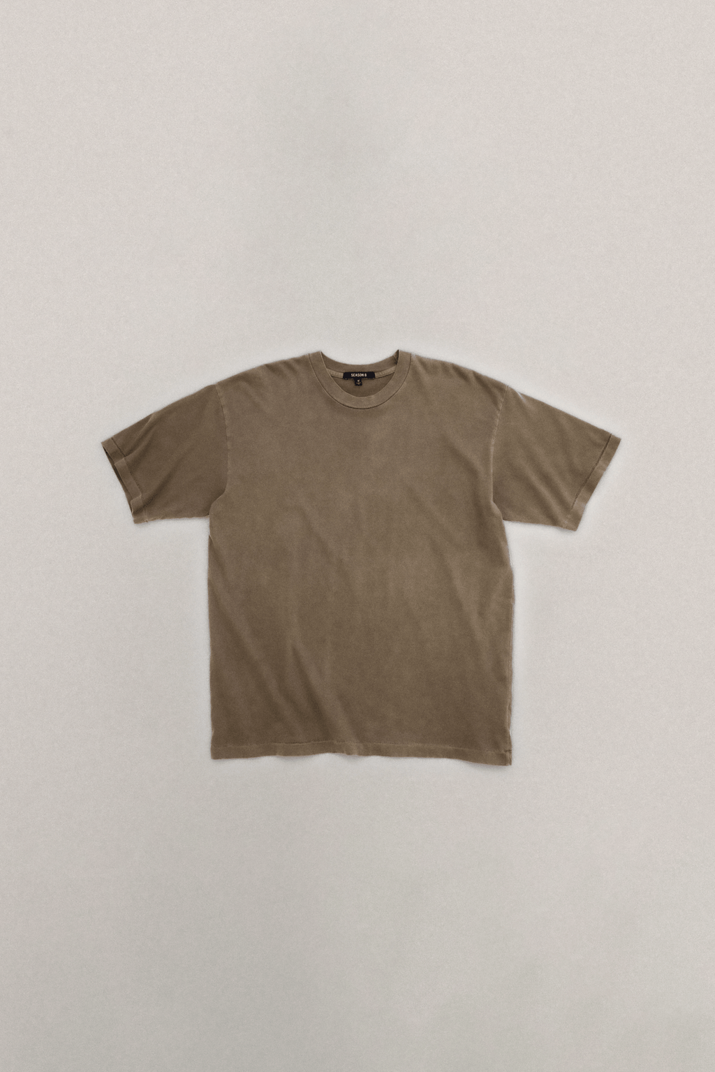 SEASON 6 SHORT SLEEVE TAUPE